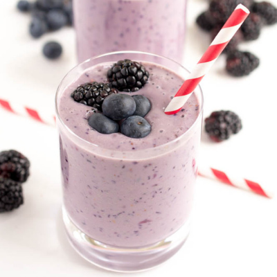 berry yogurt smoothie